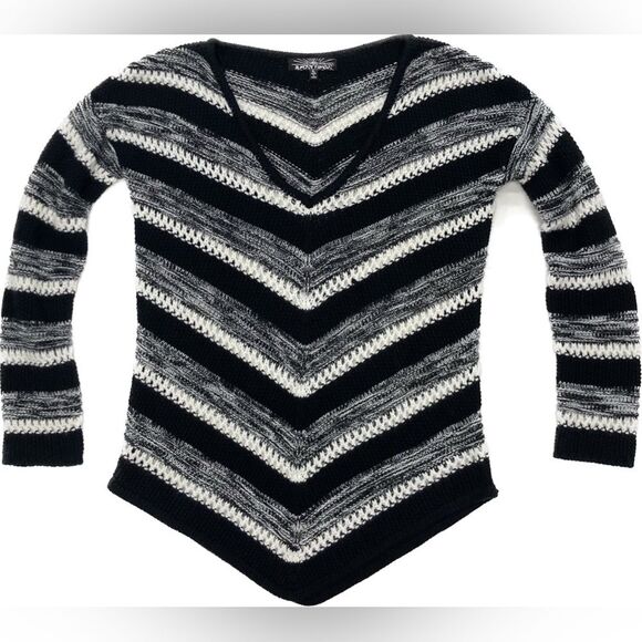 ALMOST FAMOUS Womens Size M BLACK & GRAY V Pattern V-Neck SWEATER SZ XL V Neck - Picture 1 of 12